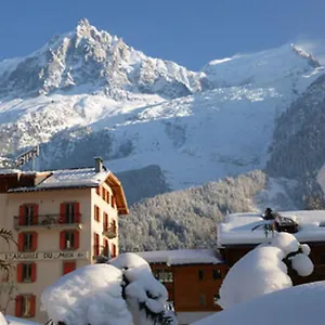 Aiguille Du Midi Hotel